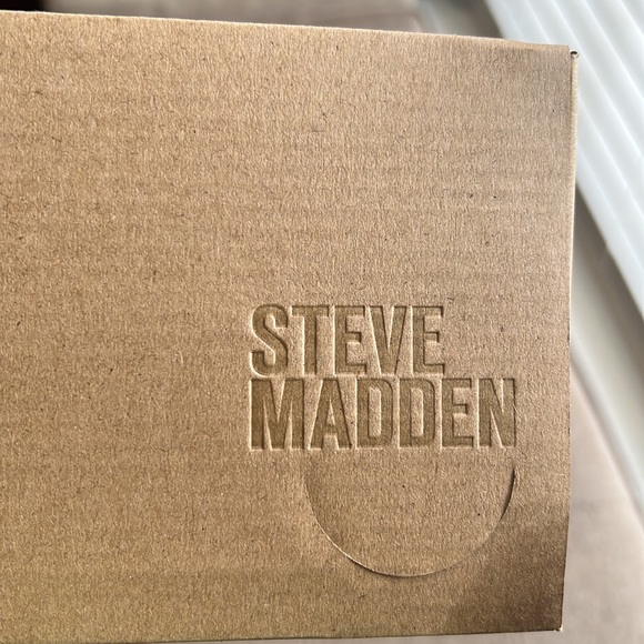 Steve Madden Booties worn once - Picture 5 of 6